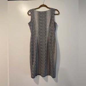 Nine West Animal Printed MIDI Dress. Size 6.